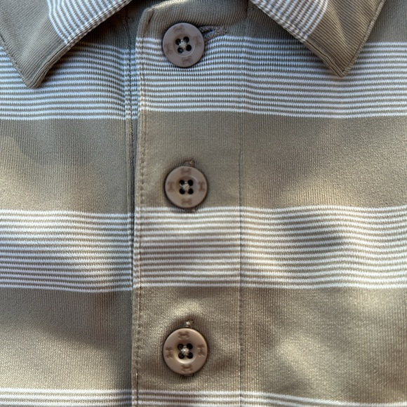UNDER ARMOUR POLO SHIRT - Picture 3 of 5